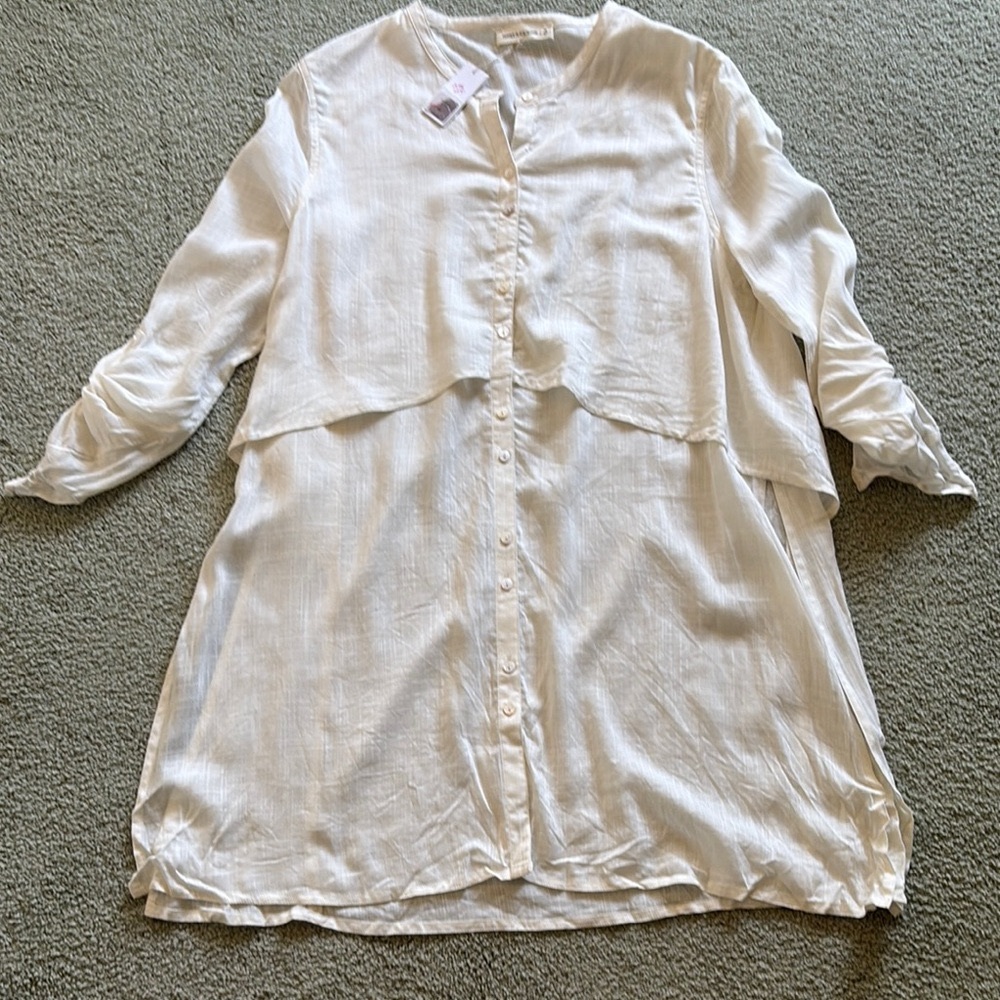 Pepper place design poetess tunic Chic Cream Button-Up Blouse